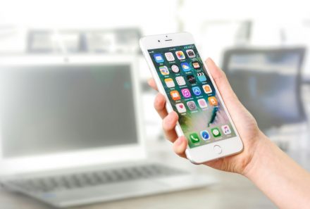 Flutter vs. React Native for Mobile Apps: A Detailed Performance Comparison